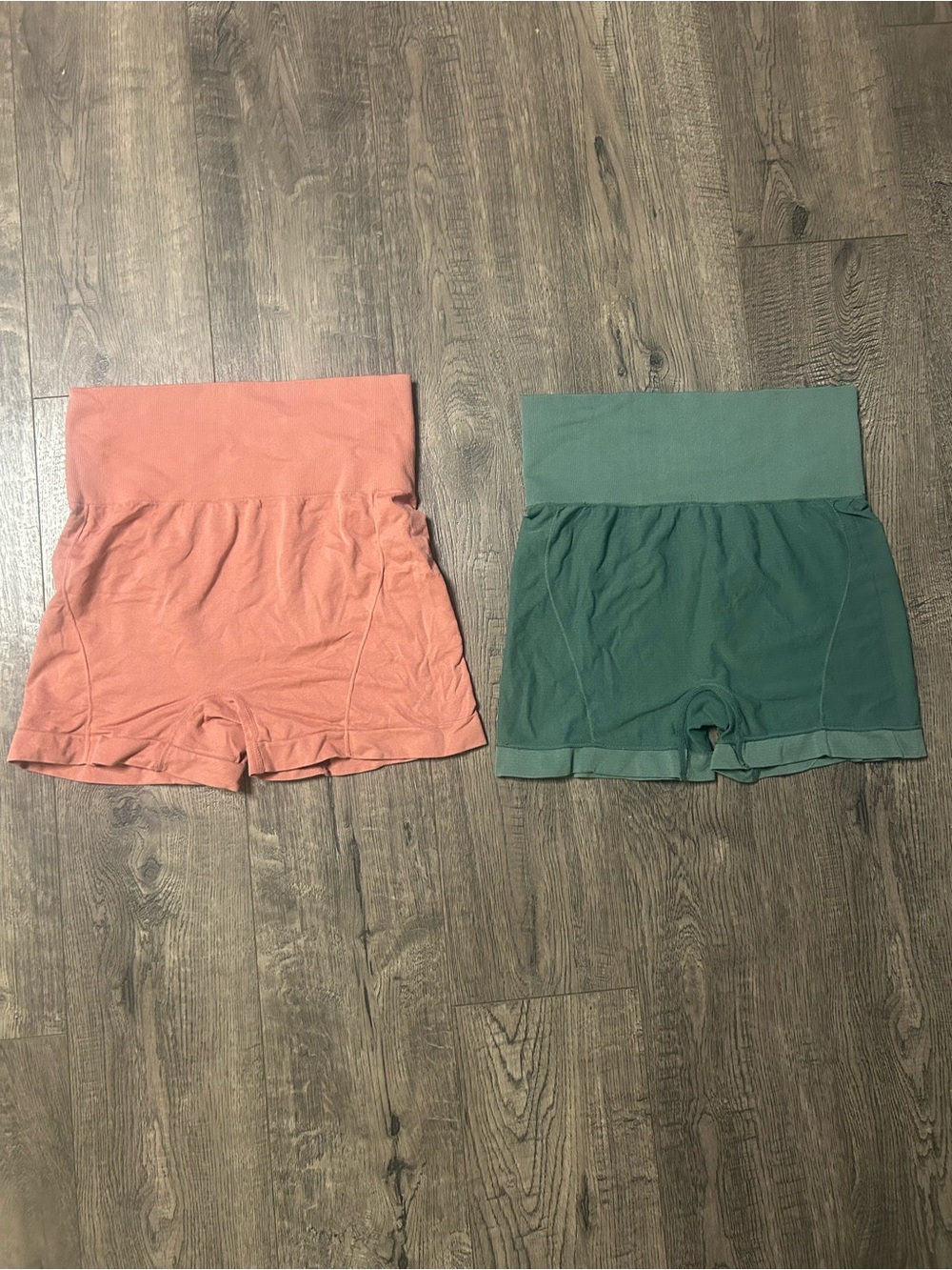Seamless High-Waist Workout Shorts - Pink and Green